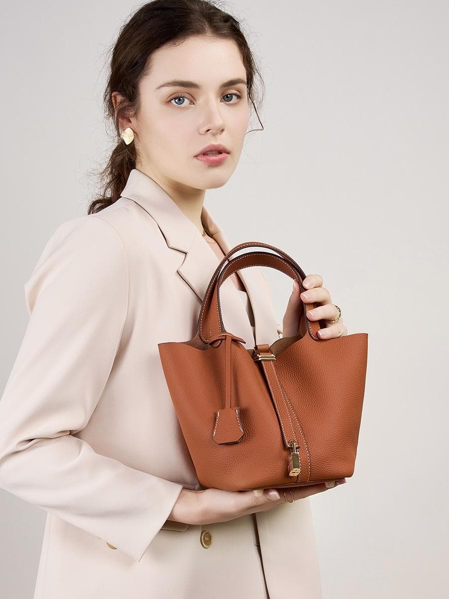 Leather Bucket Bag 3