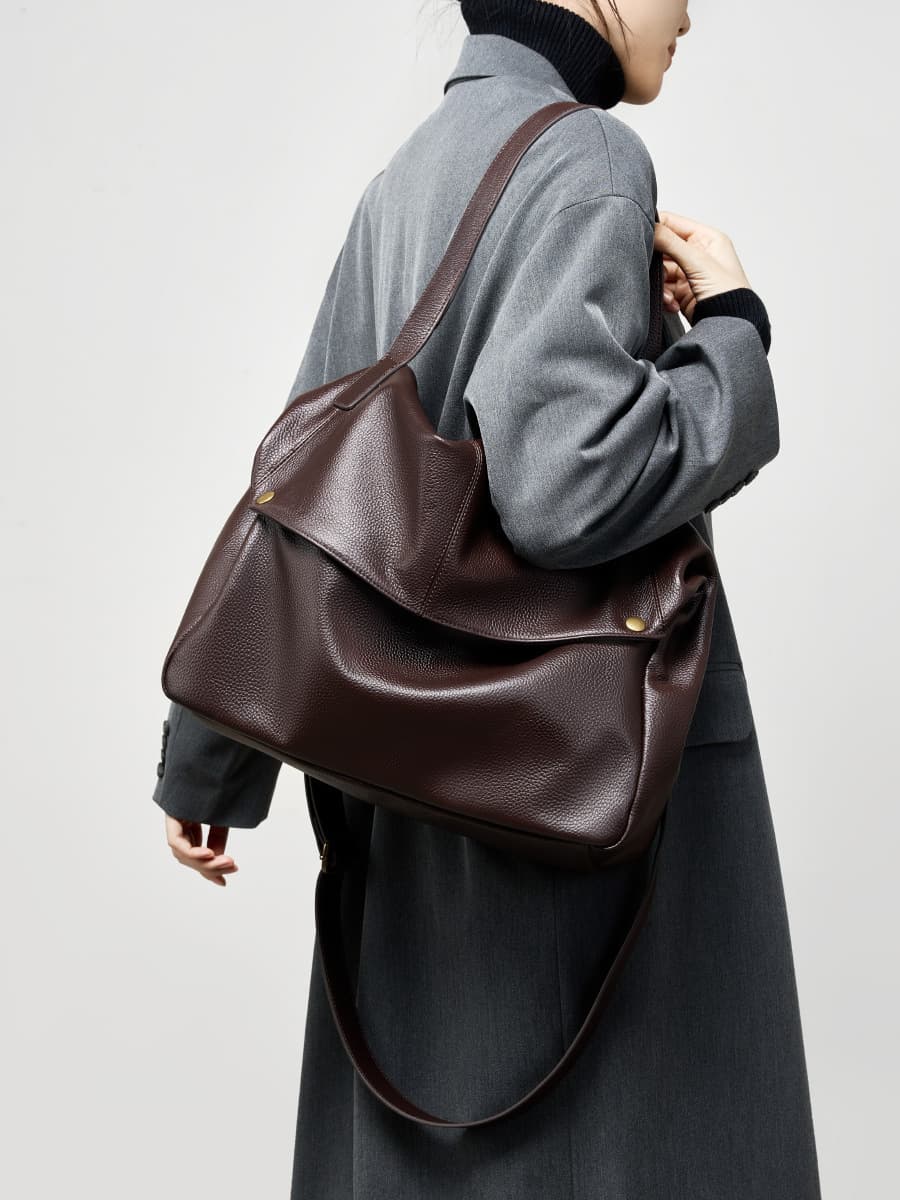 Slouchy Leather Shoulder Tote 1